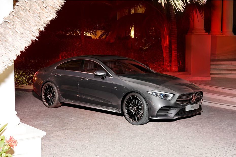 Mercedes Benz CLS-Class Coupe Front Medium View Mercedes Benz CLS-Class Coupe Front Medium View