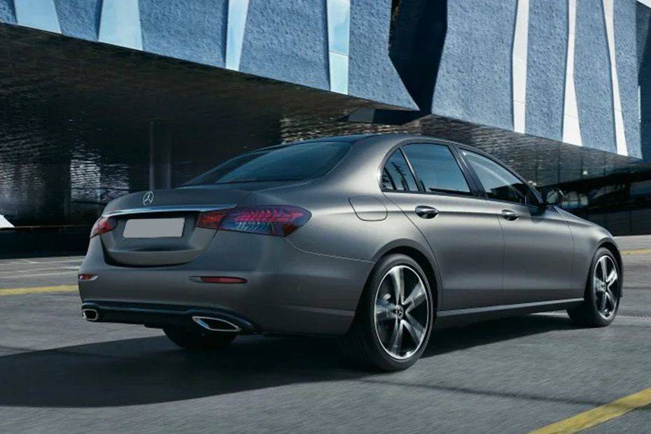 E-Class Saloon Rear angle view E-Class Saloon Rear angle view