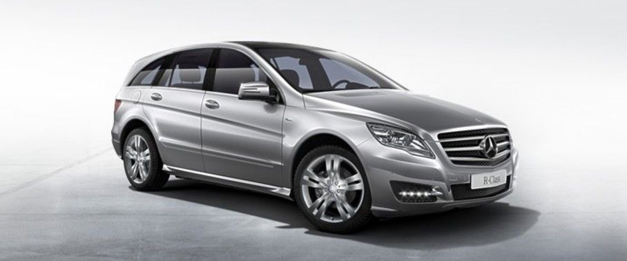 Mercedes Benz R-Class Front Medium View Mercedes Benz R-Class Front Medium View