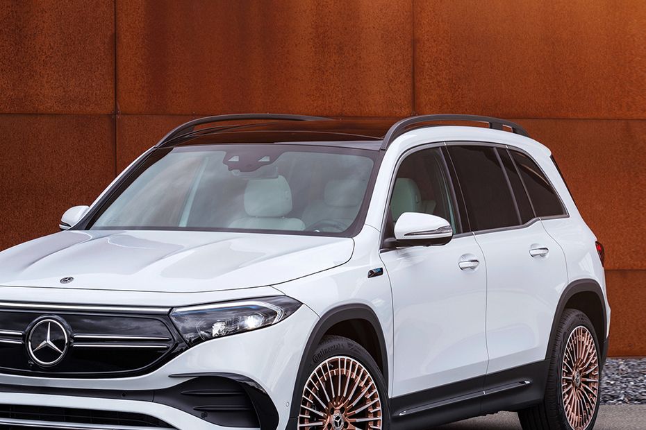 Mercedes Benz EQB Drivers Side Mirror Front Angle Mercedes Benz EQB Drivers Side Mirror Front Angle