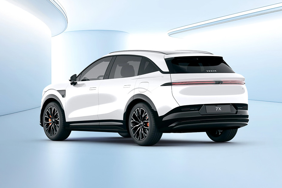 Rear Cross Side View of ZEEKR 7X Rear Cross Side View of ZEEKR 7X