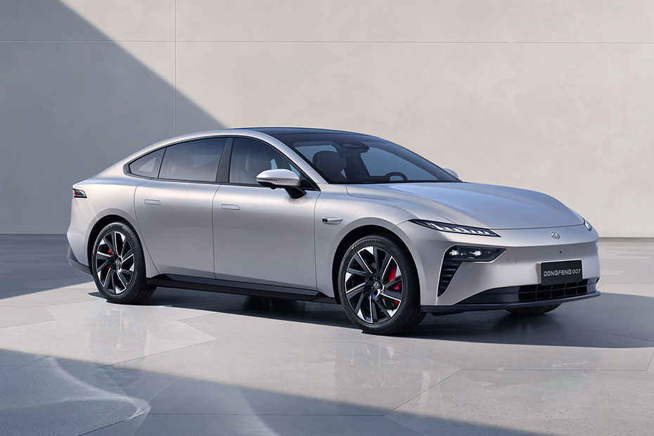 Dongfeng 007 Front Cross Side View