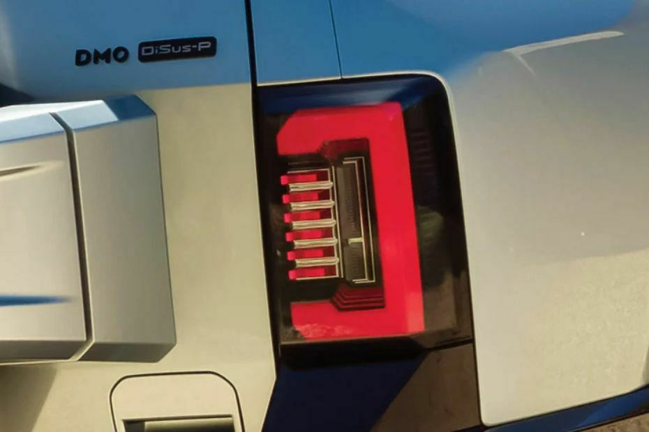 B8 Tail light B8 Tail light