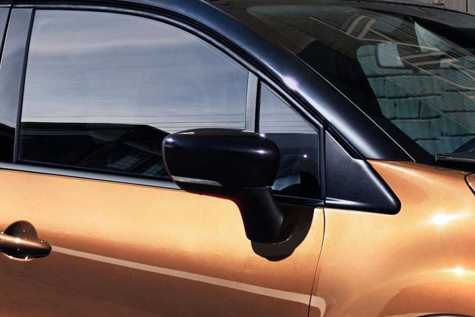 Renault Captur Drivers Side Mirror Front Angle Renault Captur Drivers Side Mirror Front Angle