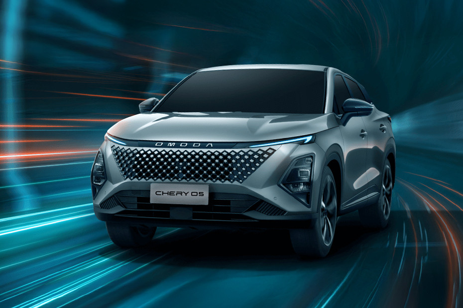 O5 Tilted Front View