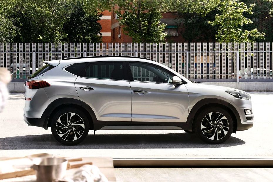 Discontinued Hyundai Tucson Features & Specs | Zigwheels