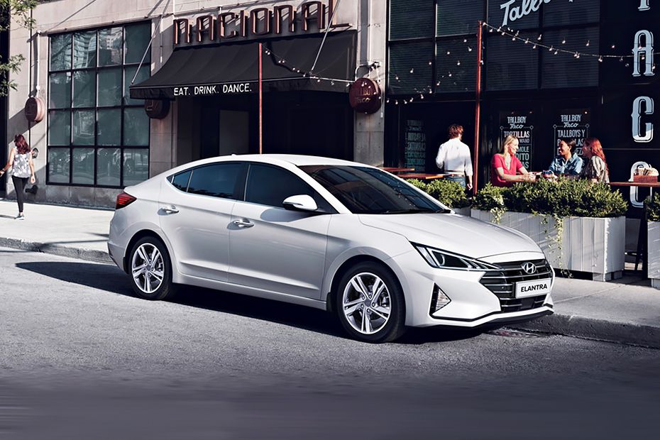 Hyundai Elantra (2019-2020) Front Medium View Hyundai Elantra (2019-2020) Front Medium View