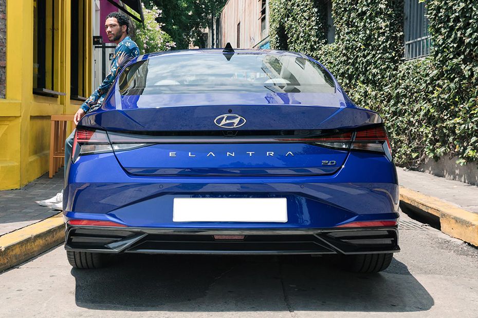 Full Rear View of Hyundai Elantra Full Rear View of Hyundai Elantra