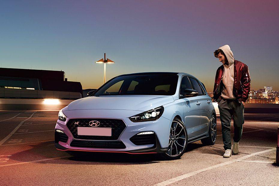 Hyundai i30 N Front Side View Hyundai i30 N Front Side View