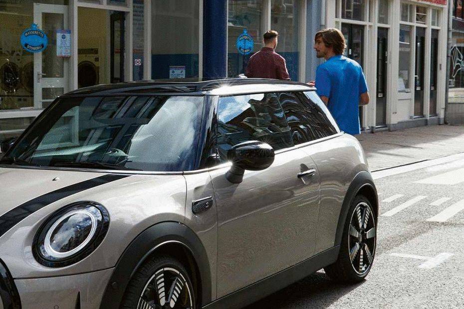 MINI 3 Door Drivers Side Mirror Front Angle MINI 3 Door Drivers Side Mirror Front Angle