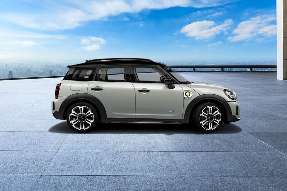 Countryman SE Medium Angle Front View