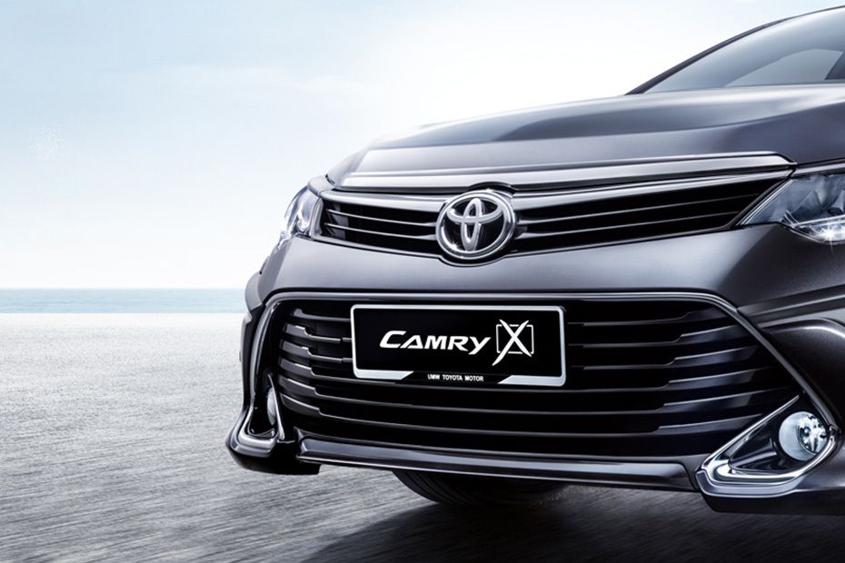 Camry (2016-2018) Grille View
