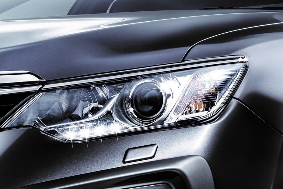 Camry (2016-2018) Headlight