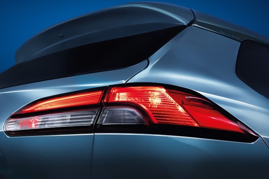 Corolla Cross Hybrid (2021-2023) Tail light Corolla Cross Hybrid (2021-2023) Tail light