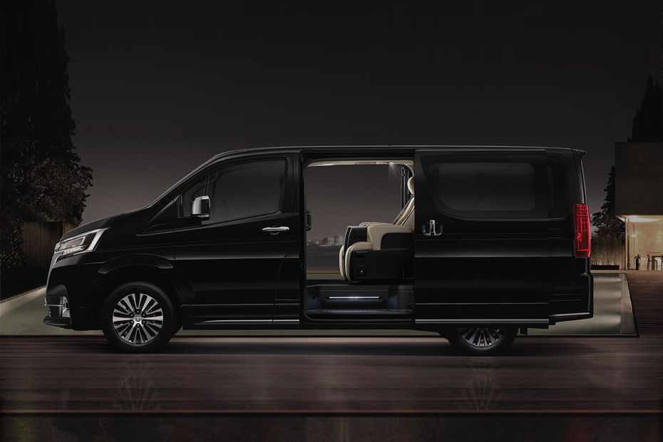 Majesty Side view Majesty Side view