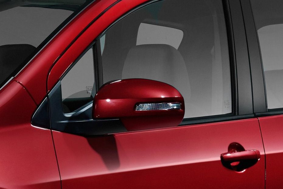 Proton Ertiga (2016-2018) Drivers Side Mirror Front Angle Proton Ertiga (2016-2018) Drivers Side Mirror Front Angle