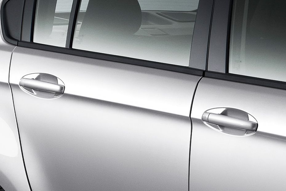 Preve (2012-2018) Door handle