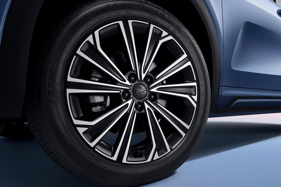 e.MAS 7 PHEV Wheel