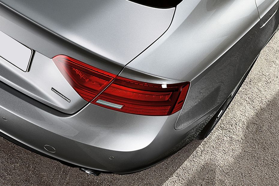 A5 (2013-2018) Tail light