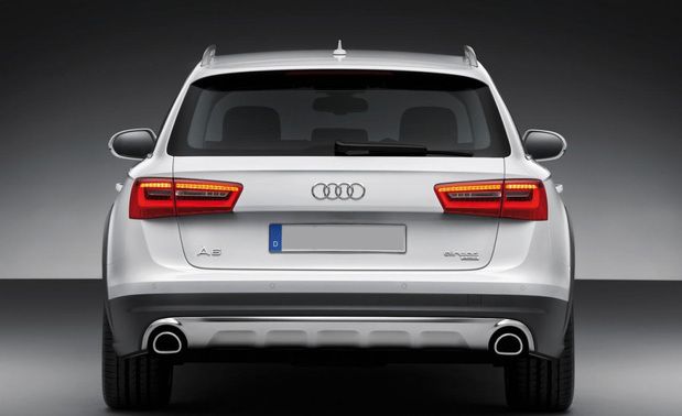 Full Rear View of Audi A6 Allroad Full Rear View of Audi A6 Allroad