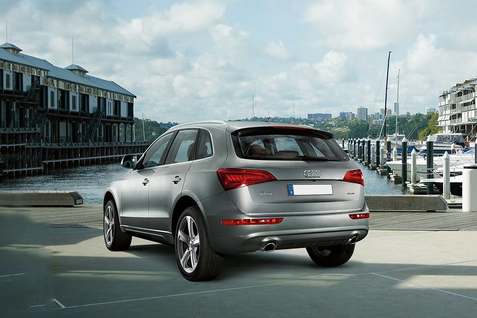 Rear Cross Side View of Audi Q5 (2012-2018)