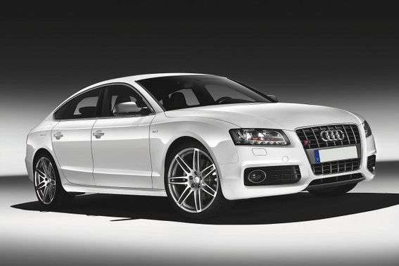 Audi S5 Sportback Front Cross Side View