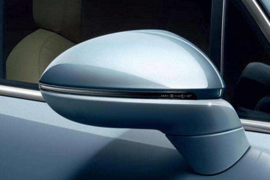 Porsche Cayenne Drivers Side Mirror Front Angle Porsche Cayenne Drivers Side Mirror Front Angle