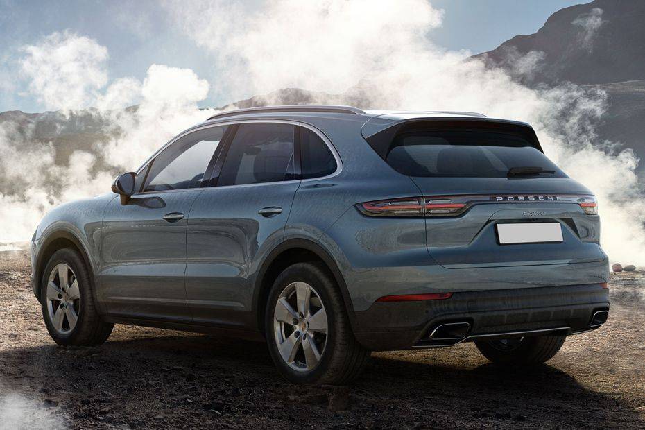 Rear Cross Side View of Porsche Cayenne Rear Cross Side View of Porsche Cayenne