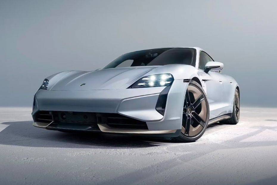 Kereta Porsche Taycan Turbo GT with Weissach Package 2024 di Malaysia