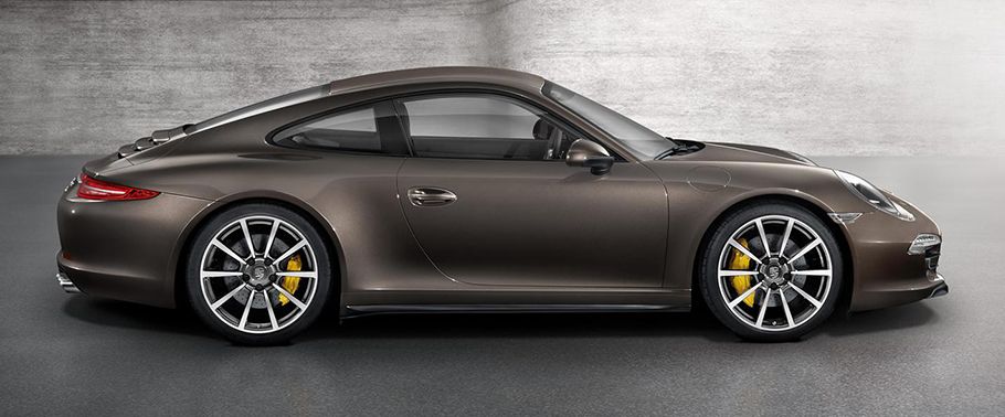 Porsche 911 Carrera 4S Drivers Sideview
