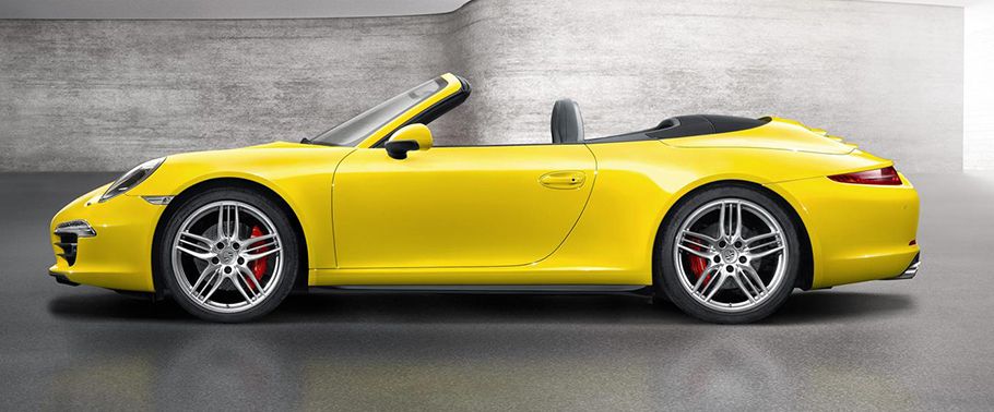 911 Carrera 4S Cabriolet Side view 911 Carrera 4S Cabriolet Side view