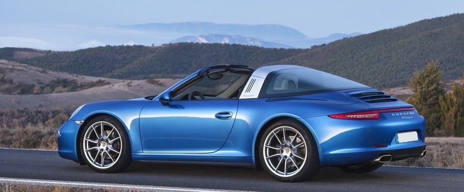 Rear Cross View of Porsche 911 Targa 4 Rear Cross View of Porsche 911 Targa 4