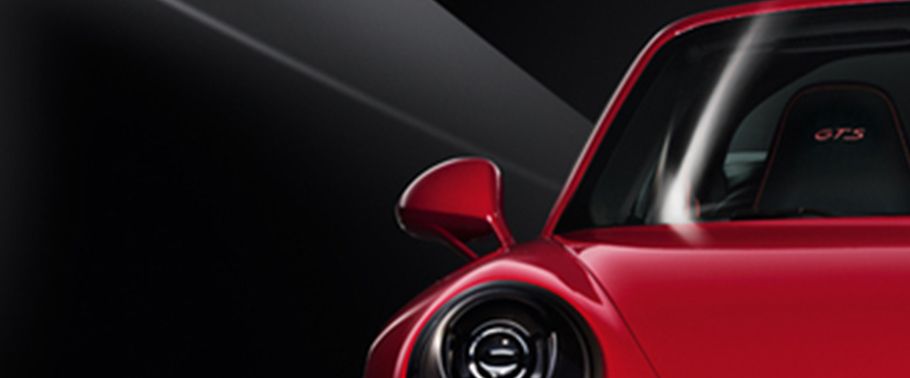 Porsche 911 Targa 4 GTS Drivers Side Mirror Front Angle