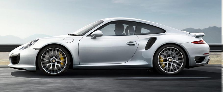 911 Turbo S Side view