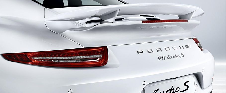 911 Turbo S Tail light