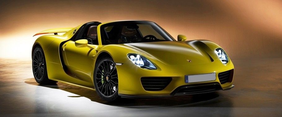 Porsche 918 Spyder Front Cross Side View Porsche 918 Spyder Front Cross Side View