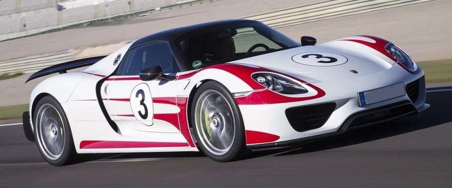 Porsche 918 Spyder Weissach package Front Cross Side View Porsche 918 Spyder Weissach package Front Cross Side View