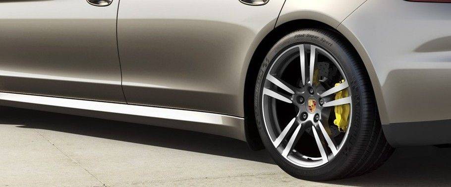 Porsche Panamera S Colours, Available in 16 Colors in Malaysia | Zigwheels