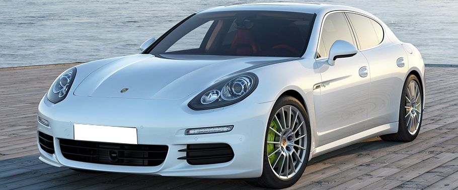 Porsche Panamera S E-Hybrid Front Angle High View Porsche Panamera S E-Hybrid Front Angle High View