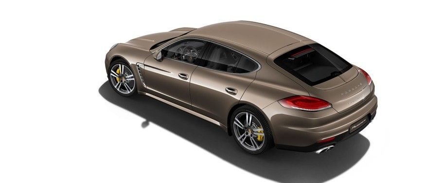 Rear Cross View of Porsche Panamera Turbo S Rear Cross View of Porsche Panamera Turbo S