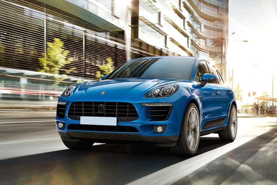 Porsche Macan (2016-2018) Front Side View Porsche Macan (2016-2018) Front Side View