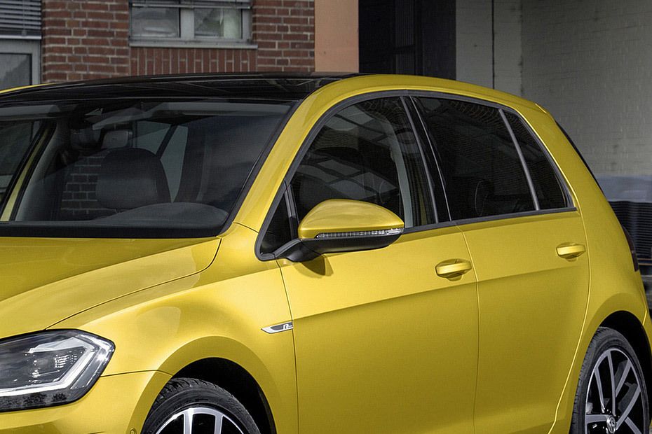 Volkswagen Golf Drivers Side Mirror Front Angle Volkswagen Golf Drivers Side Mirror Front Angle