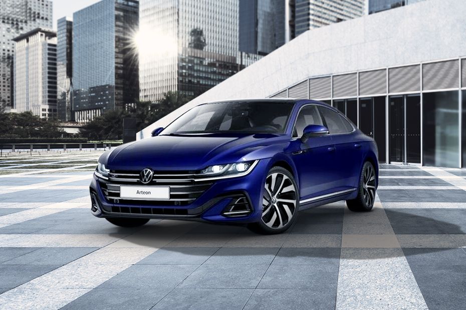 Arteon R-Line Front angle low view Arteon R-Line Front angle low view