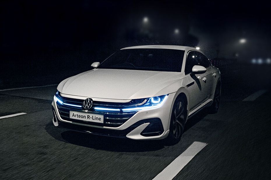Volkswagen Arteon R-Line Front Side View Volkswagen Arteon R-Line Front Side View