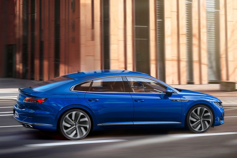 Arteon R-Line Rear Medium Side View Arteon R-Line Rear Medium Side View