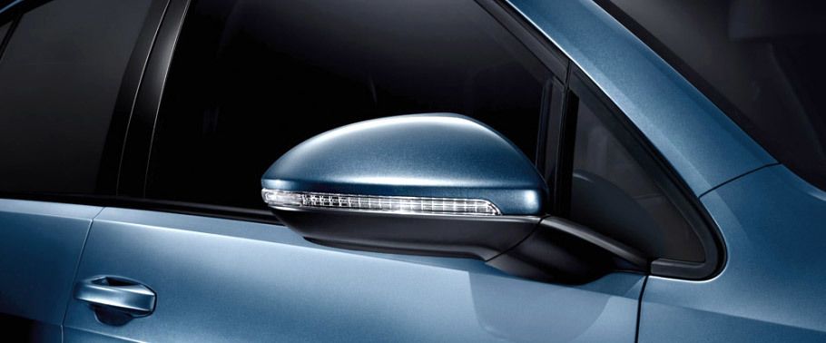 Volkswagen Golf (2012-2017) Drivers Side Mirror Front Angle Volkswagen Golf (2012-2017) Drivers Side Mirror Front Angle