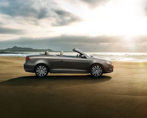 Volkswagen EOS Drivers Sideview Volkswagen EOS Drivers Sideview