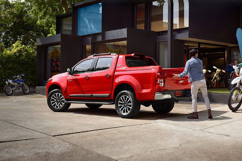 Rear Cross Side View of Chevrolet Colorado Rear Cross Side View of Chevrolet Colorado