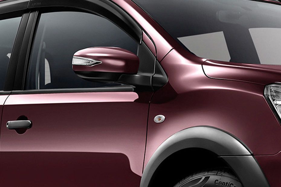 Nissan X-Gear Drivers Side Mirror Front Angle Nissan X-Gear Drivers Side Mirror Front Angle