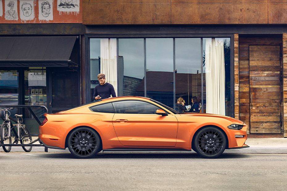 Mustang 2023 Medium Angle Front View Mustang 2023 Medium Angle Front View